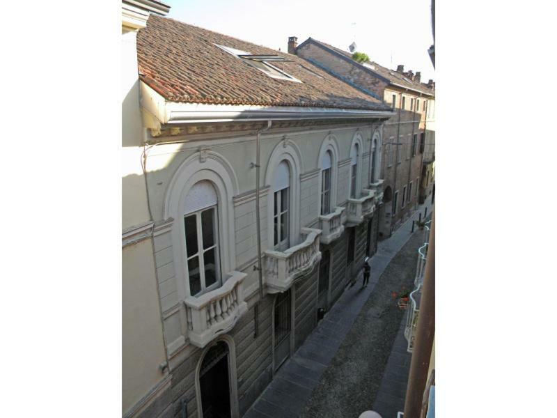 Appartamento In Centro Storico Асти Екстериор снимка
