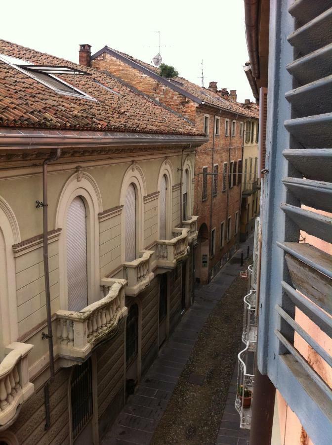 Appartamento In Centro Storico Асти Екстериор снимка