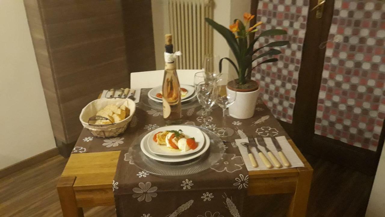 Appartamento In Centro Storico Асти Екстериор снимка